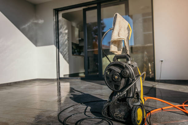 Animal Enclosure Cleaning in Winneconne, WI